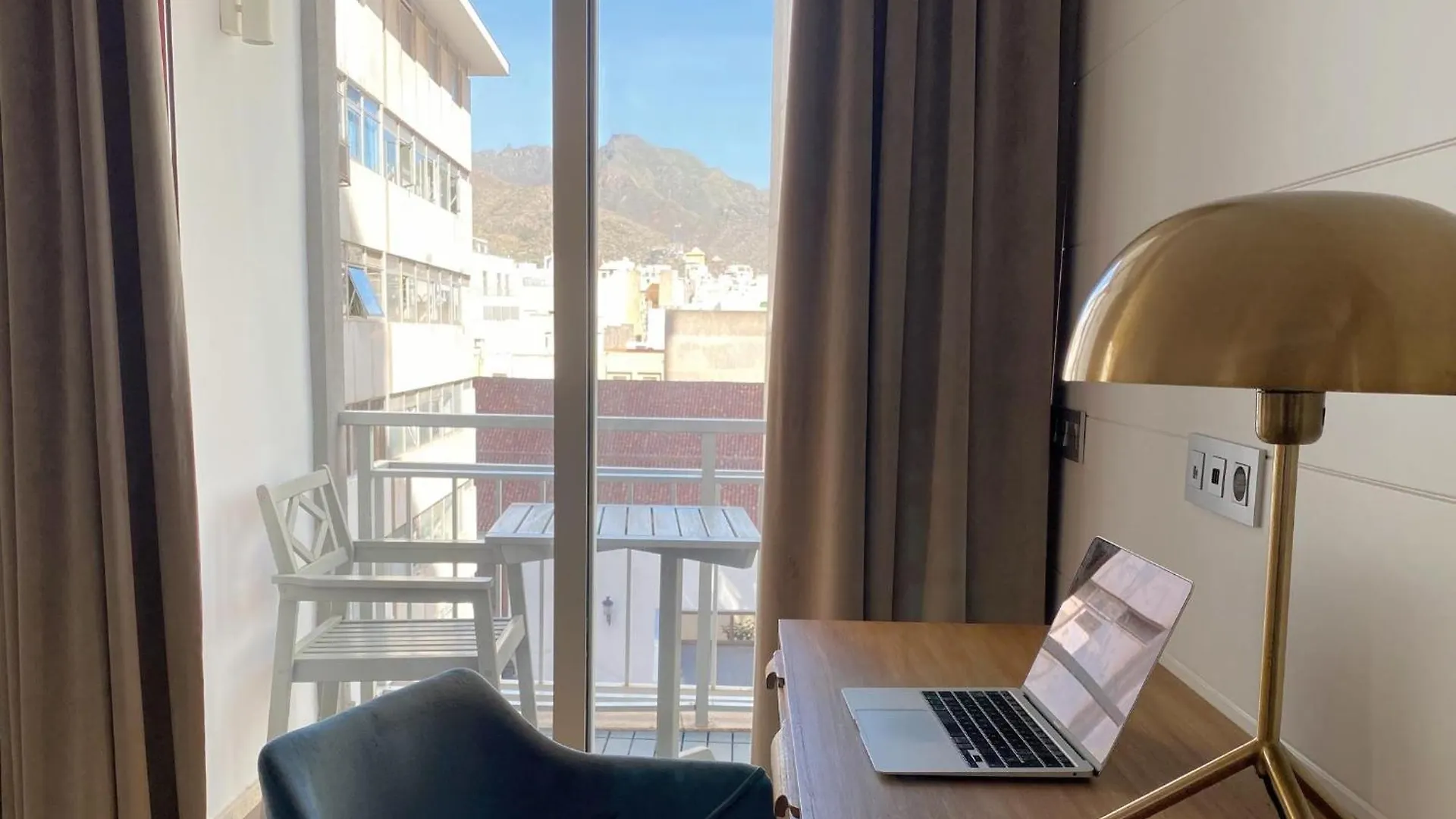 Apartment Chayofa Suites Santa Cruz de Tenerife Spain